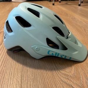 Giro MIPS Helmet